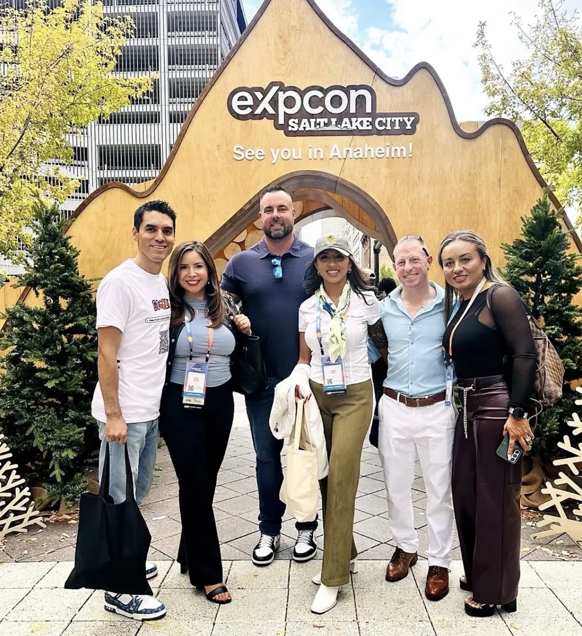 El Rise Up Team reunido en eXp Con en Salt Lake City